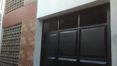 Dijual Rumah Luas 80m2 dekat Stasiun Cikini cocok untuk koskosan