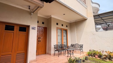 Dijual Rumah Lebar 7 di Kebon Jeruk