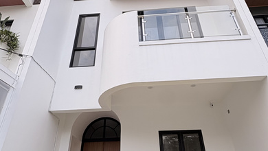 Dijual Rumah 2 Lantai Kavling Dki Meruya Utara. Bangunan Baru