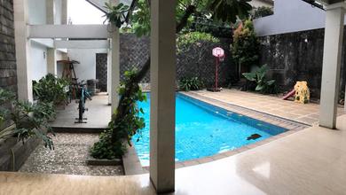 Rumah Bagus Siap Huni Swiming Pool Modern Minimalis