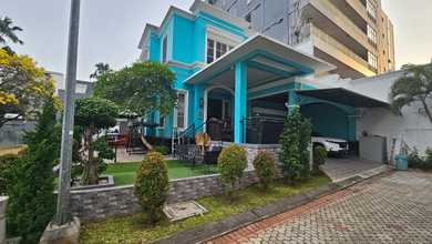 Nempel Universitas Bina Nusantara Kemanggisan. Deket Mall Slipi, Senayan