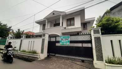 Rumah Mewah Di Bawah Harga Pasar , Aman, Nyaman Dkt Permata Hijau