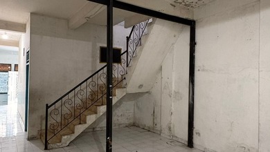 Dijual Rumah di Mangga Besar. Bebas Banjir Lokasi Strategis