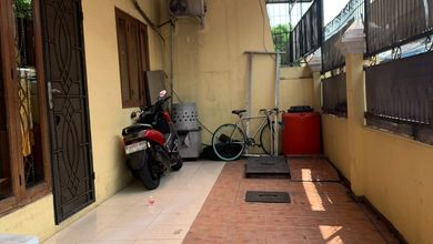 Rumah Hoek Duri Kepa, Uk 13X10, SHM, Siap Huni, Jakarta Barat