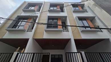 Rumah Tanjung Duren, Uk 3x11, 3 Lantai, Shm, Jakarta