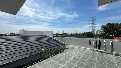 Rumah Metland Puri, Uk 9x15, 2.5lantai, Shm, Jakarta Barat