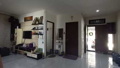 Rumah Pegadungan Premier Pavilion, 11X25, SHM, 2Lantai, Jakarta