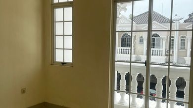 Rumah 2 Lantai 8x15 West Europe Green Lake City