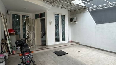 Dijual Rumah Bagus di Taman Grisenda. Luas 6X18m