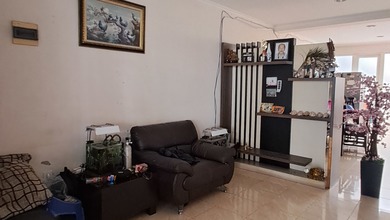 di Perumahan The Green Court, Jl. Boulevard, Kapuk, Cengkareng, Kota Jakarta Barat, DKI Jakarta, Indonesia, 11720, Taman Palem Rumah Bagus HGB