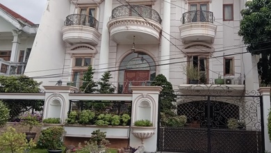 Jual Cepat Rumah Klasik Bagus Rapi