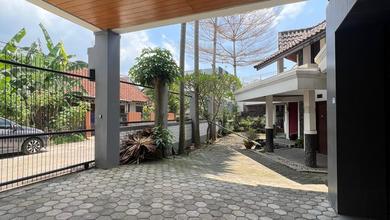 Rumah Mewah 4 Lantai View Kota Bandung di Sariwangi