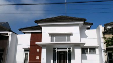 Rumah Minimalis Nanjung di Perumahan Yg Hommy