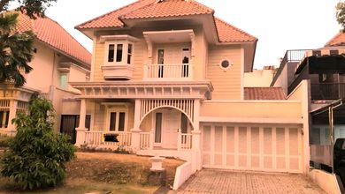 Rumah Asri & Tenang Kotabaru Parahyangan Full Furnished Siap Huni 2Lt