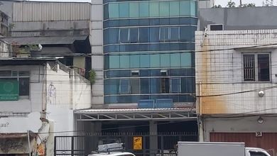 Di Jual RUKO GANDENG ROXY Hadap Jalam Raya Sudah Renovasi