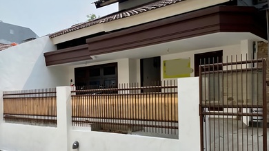 Jual Murah Rumah Kost di Grogol SHM Beroperasi Full 8 Kamar