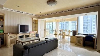 Jual condominium Taman Anggrek luas 176m furnish rapi harga BU