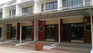 Sewa cepat Rumah Greenlake city 4x12 2lantai sudah renov rapi 