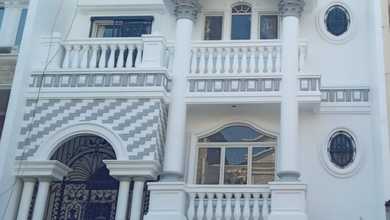 Disewakan Rumah Pantai Indah Kapuk luas 8x20 2,5lt 4kamar furnish