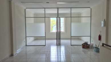 Disewakan Ruko Exclusive Pik 5x15 3lantai Bagus Parkir Besar