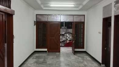 Di Sewakan Rumah Siap Huni Di Mampang Jakarta Selatan