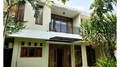 Diseawakan Rumah 2 Lantai Di Kemang Jakarta Selatan