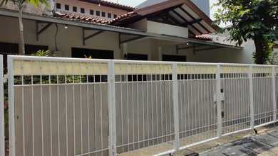 Rumah 2 Lantai Lokasi Strategis & Banyak Kuliner Di Grogol