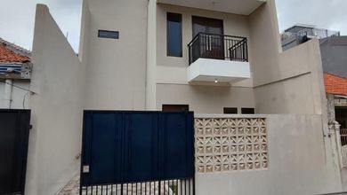 Rumah Minimalis Modern 2 Lantai Di Kayu Putih Dekat Rawamangun, Kelapa Gading & Pulomas