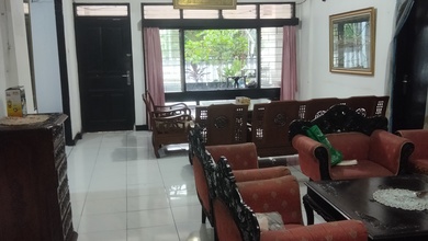 Rumah 2 Lantai Lokasi Nyaman & Strategis Di Cideng
