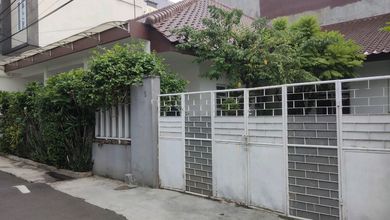 Rumah Lokasi Asri & Nyaman Di Tomang Jakarta Barat