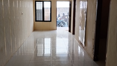Dijual Murah Rumah Siap Huni di Tomang