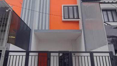 Rumah Baru Lokasi Strategis Daerah Tanjung Duren