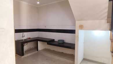 Disewakan Rumah Siap Huni 3 Lantai Di Tj Duren!!! 