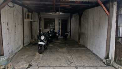 Dijual Cepat Rumah Hitung Tanah di Keadilan