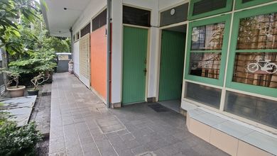 Dijual Rumah Tua Hitung Tanah Harga Mendekati NJOP di Cideng