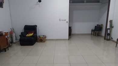 Rumah Siap Huni Strategis Daerah Taman Ratu Butuh Minim Renovasi