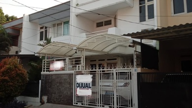 Rumah Cantik Di Perum Aries,strategis Aman