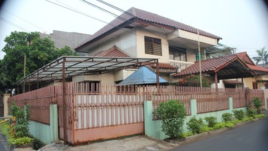Dijual Rmh Asri Di Perum Taman Aries Jakarta Barat Strategis Rumah Butuh Minim Renovasi Di Blok F11, Perumahan Taman Aries, Jl. Aries Elok Ii Blok F11 No.41, Meruya Utara, Kembangan, Kota Jakarta Barat, Dki Jakarta, Indonesia, 11620, Meruya Shm