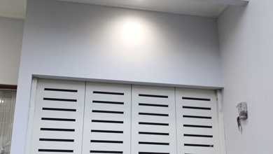 Di Jual Rumah Cantik 2 LT di Intercon Jakarta Barat