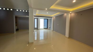 Rumah Cantik Baru Renovasi Di Bsd Rumah SHM di Griya Loka Bsd, Jl. Arteri Barat Timur, Rawa Mekar Jaya, Serpong, Kota Tangerang Selatan, Banten, Indonesia, 15310, Tangerang Bagus