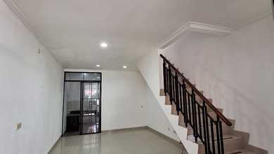 Rumah Asri Di Green Lake City East Asia Rumah Bagus di Cluster East Asia Perumahan Green Lake City, Perumahan Green Lake City Cluster East Asia, Jl. East Asia 16 No.1, Gondrong, Cipondoh, Kota Tangerang, Banten, Indonesia, 15146, Tangerang