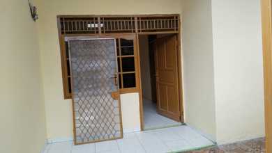 Di Sewakan Rumah Rapi 2 Kamar Tidur 1 Lantai Villa Taman Bandara