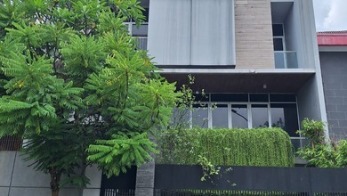 Dijual Rumah Bagus di Permata Buana. Luas 10X18m Semi Furnish Siap Huni