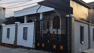 Dijual / Disewa Rumah Siap Huni di Bojong Indah. Posisi Hook