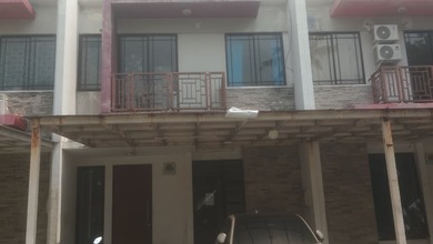 Dijual Rumah Gandeng 2 di Green Lake City Cluster Asia