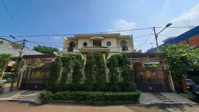 Di Jual Rumah Triloka Jakarta Selatan