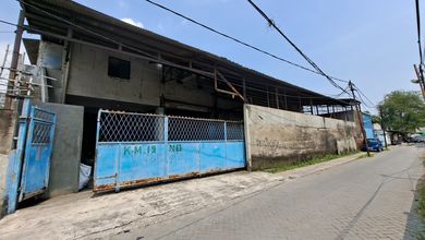 Di Jual Murah Tanah + Bangunan Bekas Pabrik Bakso Keamanan Km 19 Batuceper, Tanggerang ********