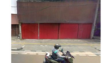 Dijual Ruko Strategis Hitung Tanah 207m² Di Kebon Jeruk, Cocok Bangun 2 Unit Ruko Baru
