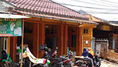 Dijual Enam Unit Rumah Kontrakan Dapat 3 Unit Kios Strategis Pinggir Jalan di Bencongan Indah, Kelapa Dua, Tangerang