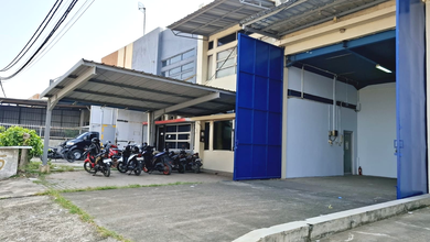 Dijual Gudang Strategis 2 Lantai Luas 545m² Kamal Muara